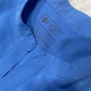 Figs blue scrub top